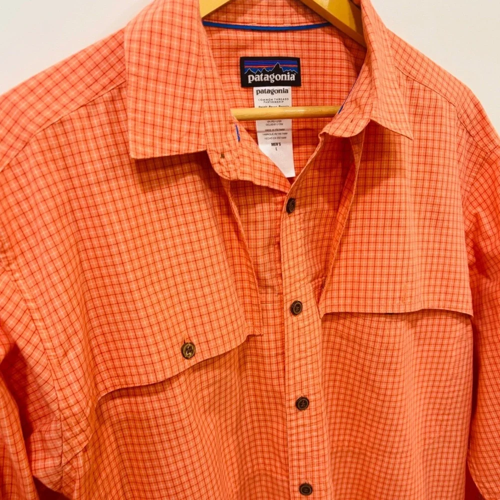 Patagonia Mens Large Orange Plaid Long Sleeve Ventilated Fishing Hiking Shirt L